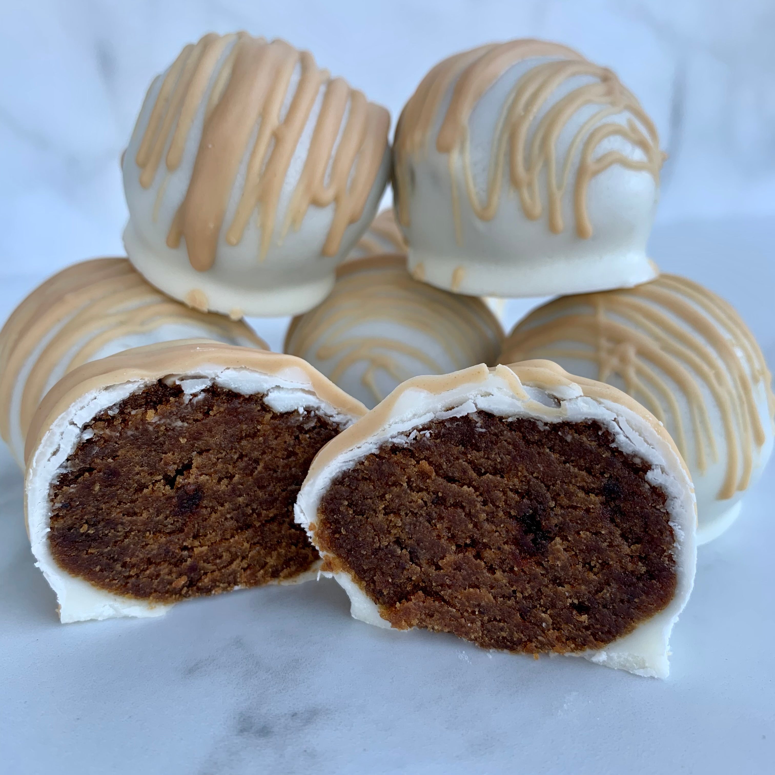 Molasses Spiced cake pop